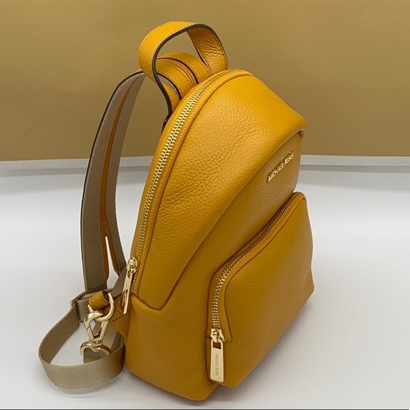 MICHAEL KORS ERIN SM CONVERTIBLE BACKPACK MARIGOlD - Picture 7 of 16